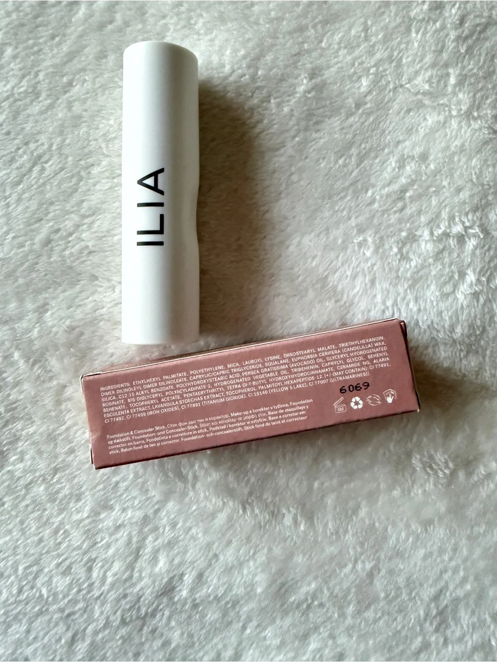 ILIA BEAUTY Skin Rewind Complexion Stick in Hawthorne 18N Full Size 0.35 oz NIB